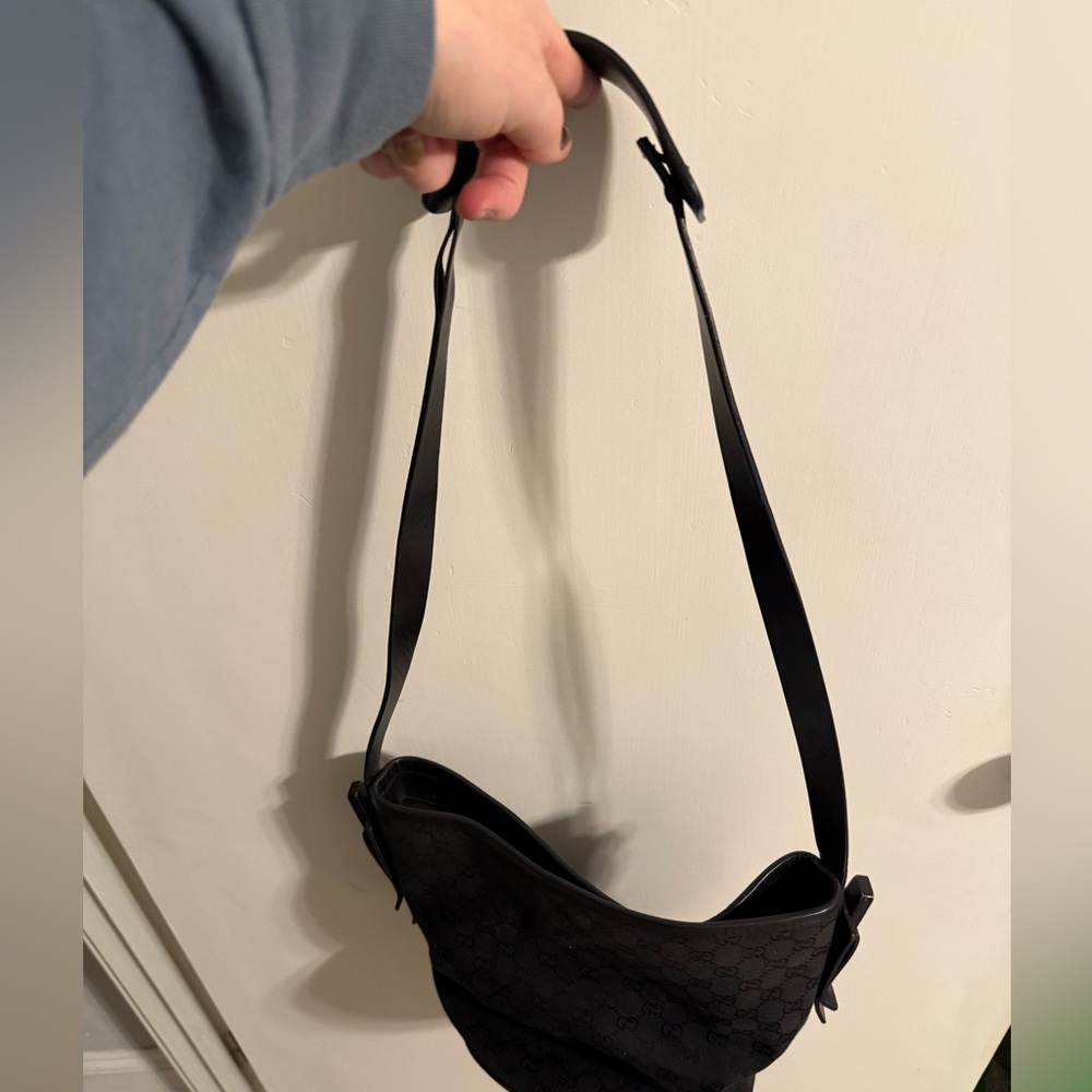 Vintage Gucci bucket purse - Picture 11 of 13